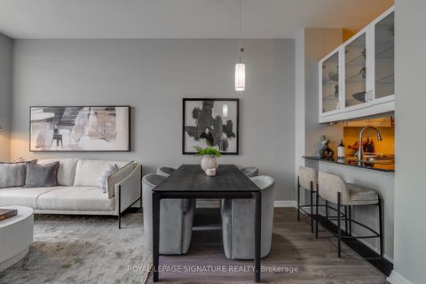 Photo 4 at 904 - 797 Don Mills Road, Flemingdon Park, Toronto