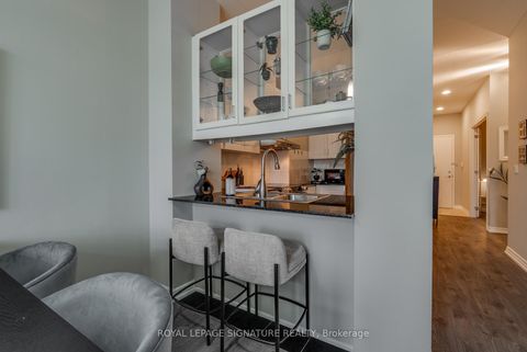 Photo 7 at 904 - 797 Don Mills Road, Flemingdon Park, Toronto