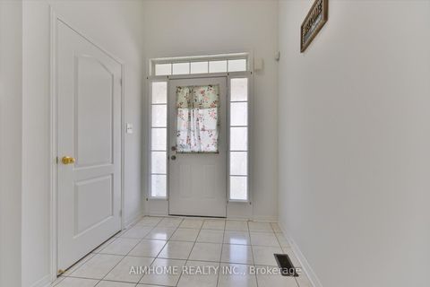Photo 3 at 88 Dairy Drive, Birchmount, Toronto