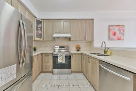 Photo 7 at 88 Dairy Drive, Birchmount, Toronto
