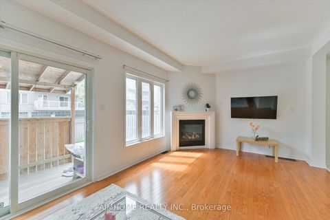 Photo 13 at 88 Dairy Drive, Birchmount, Toronto