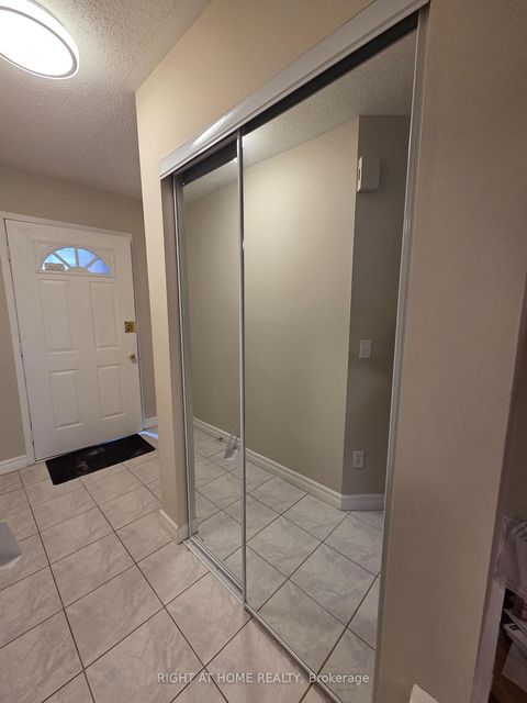 Photo 2 at 81 Northern Heights Drive, Langstaff, Richmond Hill