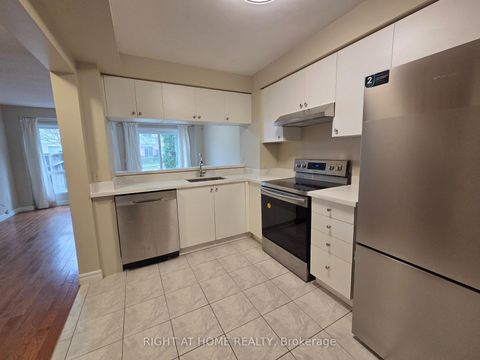 Photo 3 at 81 Northern Heights Drive, Langstaff, Richmond Hill