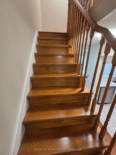 Photo 10 at 81 Northern Heights Drive, Langstaff, Richmond Hill
