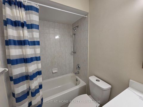 Photo 12 at 81 Northern Heights Drive, Langstaff, Richmond Hill