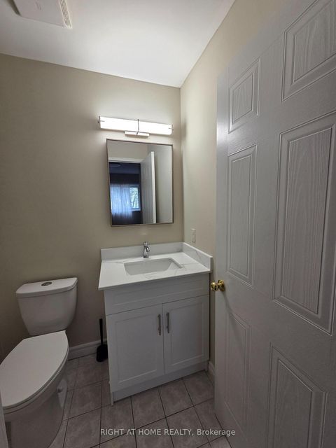 Photo 13 at 81 Northern Heights Drive, Langstaff, Richmond Hill