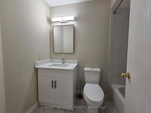 Photo 16 at 81 Northern Heights Drive, Langstaff, Richmond Hill