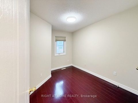 Photo 18 at 81 Northern Heights Drive, Langstaff, Richmond Hill