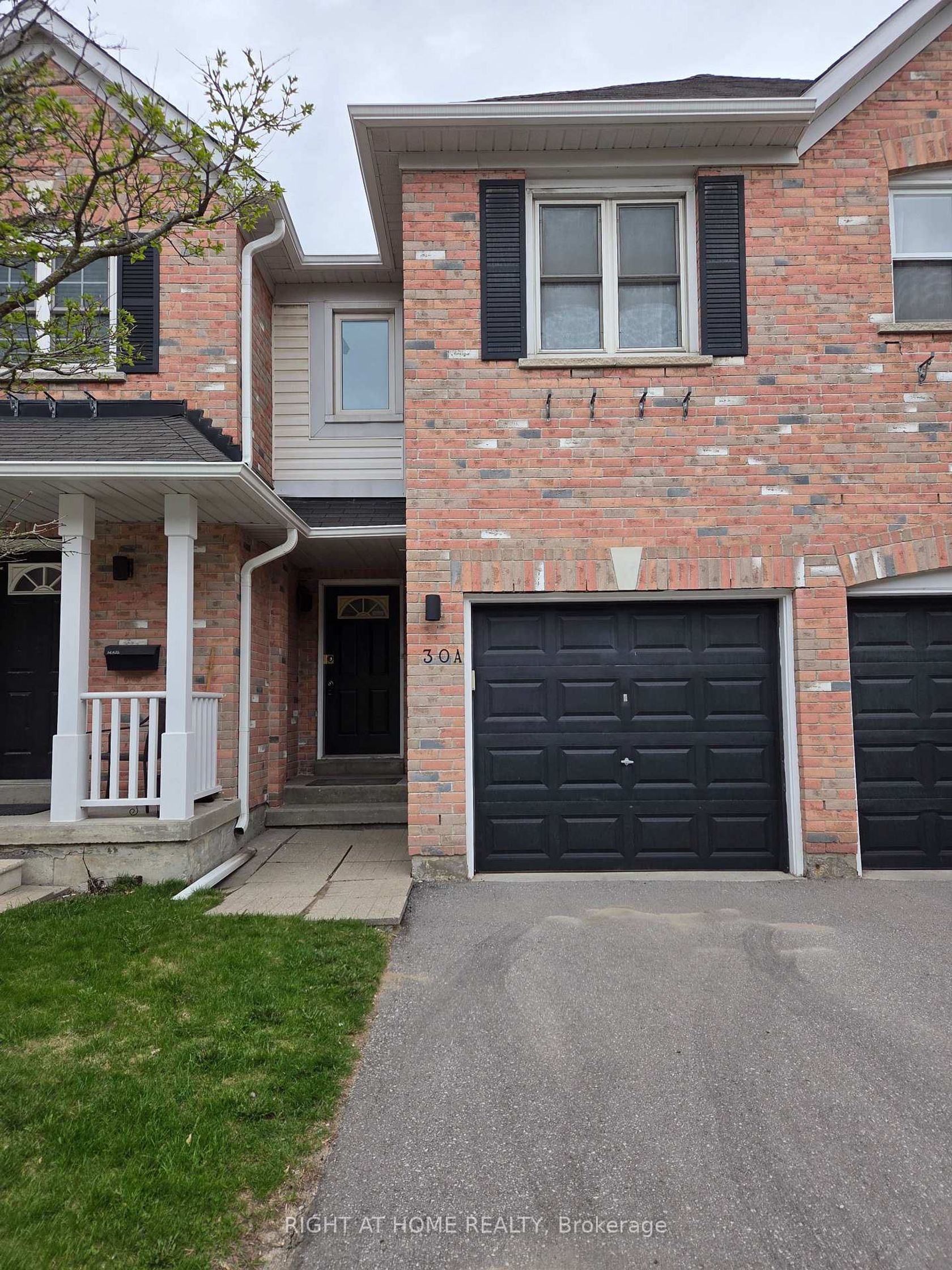 81 Northern Heights Drive, Langstaff, Richmond Hill photo number 2
