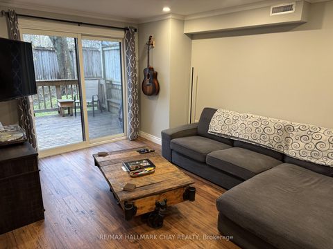 Photo 4 at 11 Quail Crescent, Ardagh, Barrie