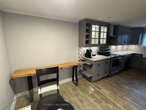 Photo 6 at 11 Quail Crescent, Ardagh, Barrie