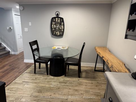 Photo 15 at 11 Quail Crescent, Ardagh, Barrie