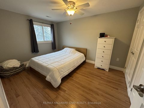 Photo 24 at 11 Quail Crescent, Ardagh, Barrie