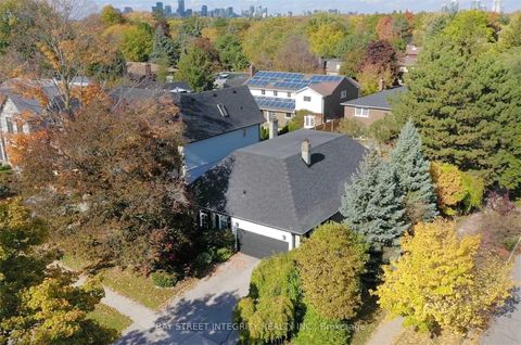 Photo 1 at 46 Caravan Drive, Don Mills, Toronto