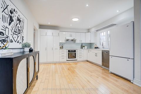 Photo 11 at 46 Caravan Drive, Don Mills, Toronto
