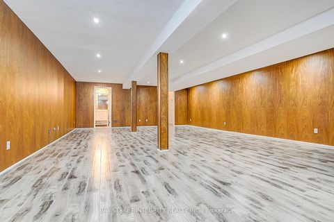 Photo 32 at 46 Caravan Drive, Don Mills, Toronto