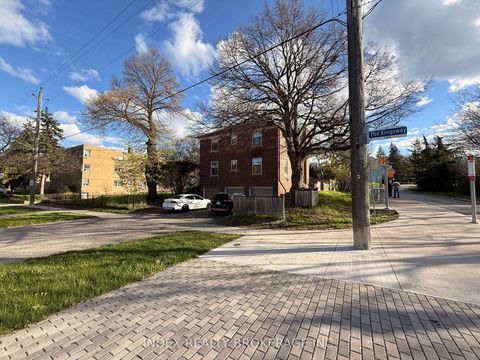 Photo 1 at 21 Anglesey Boulevard, Humber Valley, Toronto