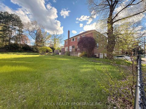 Photo 3 at 21 Anglesey Boulevard, Humber Valley, Toronto