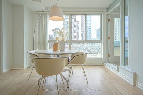 Photo 13 at 609 - 7 Broadway Avenue, Mount Pleasant West, Toronto