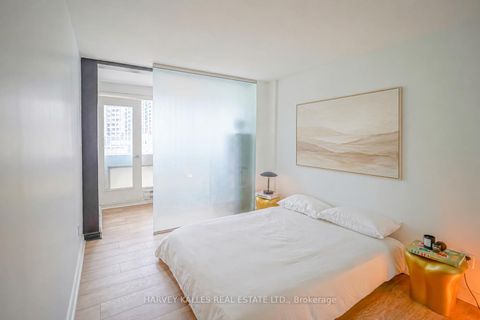 Photo 16 at 609 - 7 Broadway Avenue, Mount Pleasant West, Toronto