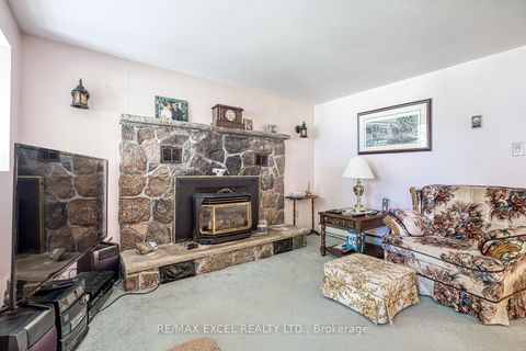 Photo 12 at 124 Moore's Beach Road, Virginia, Georgina