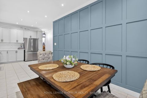 Photo 14 at 3 Amalfi Court, West Woodbridge, Vaughan