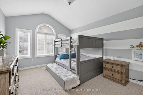 Photo 20 at 3 Amalfi Court, West Woodbridge, Vaughan