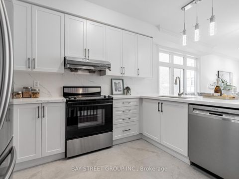 Photo 12 at 35 William Poole Way, Willowdale East, Toronto