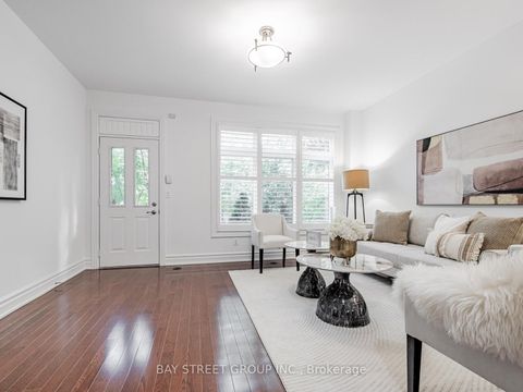 Photo 15 at 35 William Poole Way, Willowdale East, Toronto