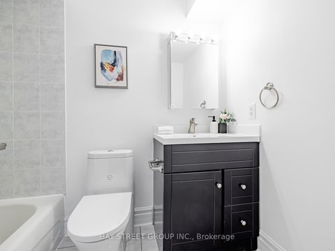 Photo 24 at 35 William Poole Way, Willowdale East, Toronto