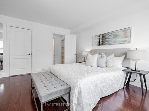 Photo 27 at 35 William Poole Way, Willowdale East, Toronto