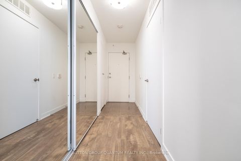 Photo 4 at 311 - 373 Front Street W, Waterfront Communities C1, Toronto