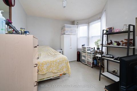 Photo 19 at 623 Ossington Avenue, Little Italy, Toronto
