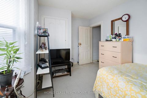 Photo 20 at 623 Ossington Avenue, Little Italy, Toronto