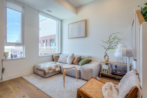 Photo 4 at 1211 - 3100 Keele Street, CFB, Toronto