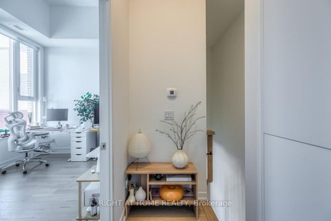 Photo 21 at 1211 - 3100 Keele Street, CFB, Toronto