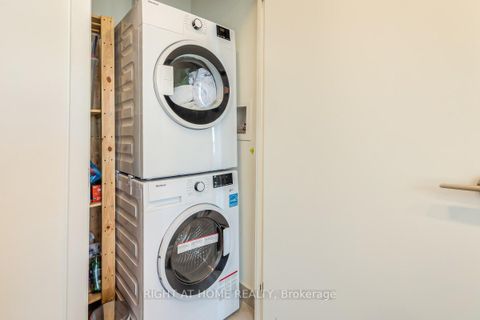 Photo 22 at 1211 - 3100 Keele Street, CFB, Toronto