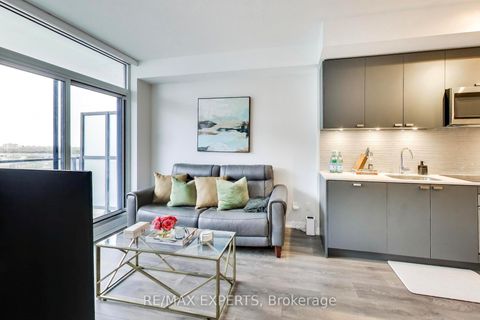 Photo 15 at 1111 - 56 Forest Manor Road, Henry Farm, Toronto