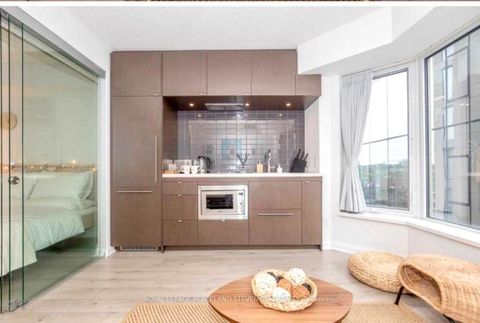 Photo 10 at 1006 - 155 Yorkville Avenue, Annex, Toronto