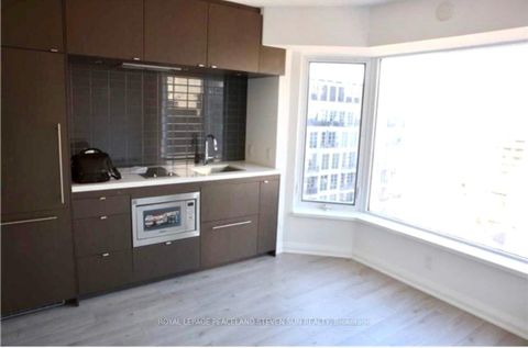 Photo 13 at 1006 - 155 Yorkville Avenue, Annex, Toronto
