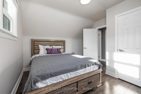 Photo 15 at 112 Bevdale Road, Willowdale West, Toronto