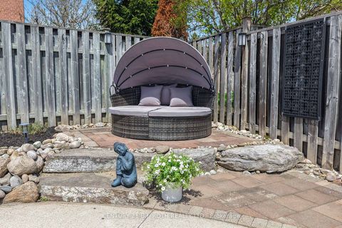 Photo 8 at 4 Lister Drive, Holly, Barrie