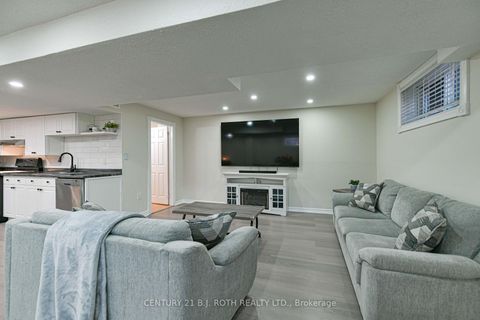 Photo 26 at 4 Lister Drive, Holly, Barrie