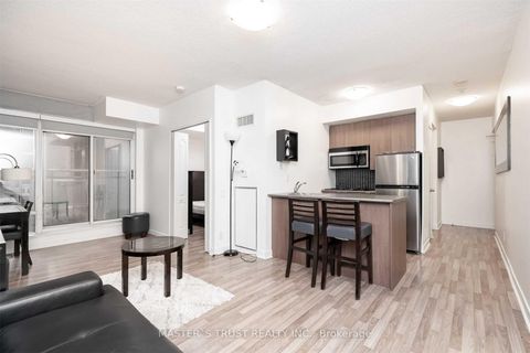 Photo 6 at 705 - 8 Colborne Street, Yonge Corridor, Toronto