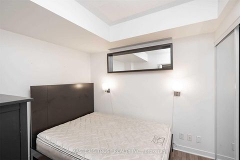 Photo 7 at 705 - 8 Colborne Street, Yonge Corridor, Toronto