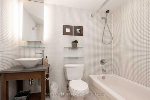 Photo 8 at 705 - 8 Colborne Street, Yonge Corridor, Toronto