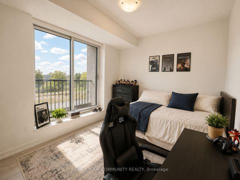 Photo 9 at 202W - 3 Rosewater Street, South Richvale, Richmond Hill