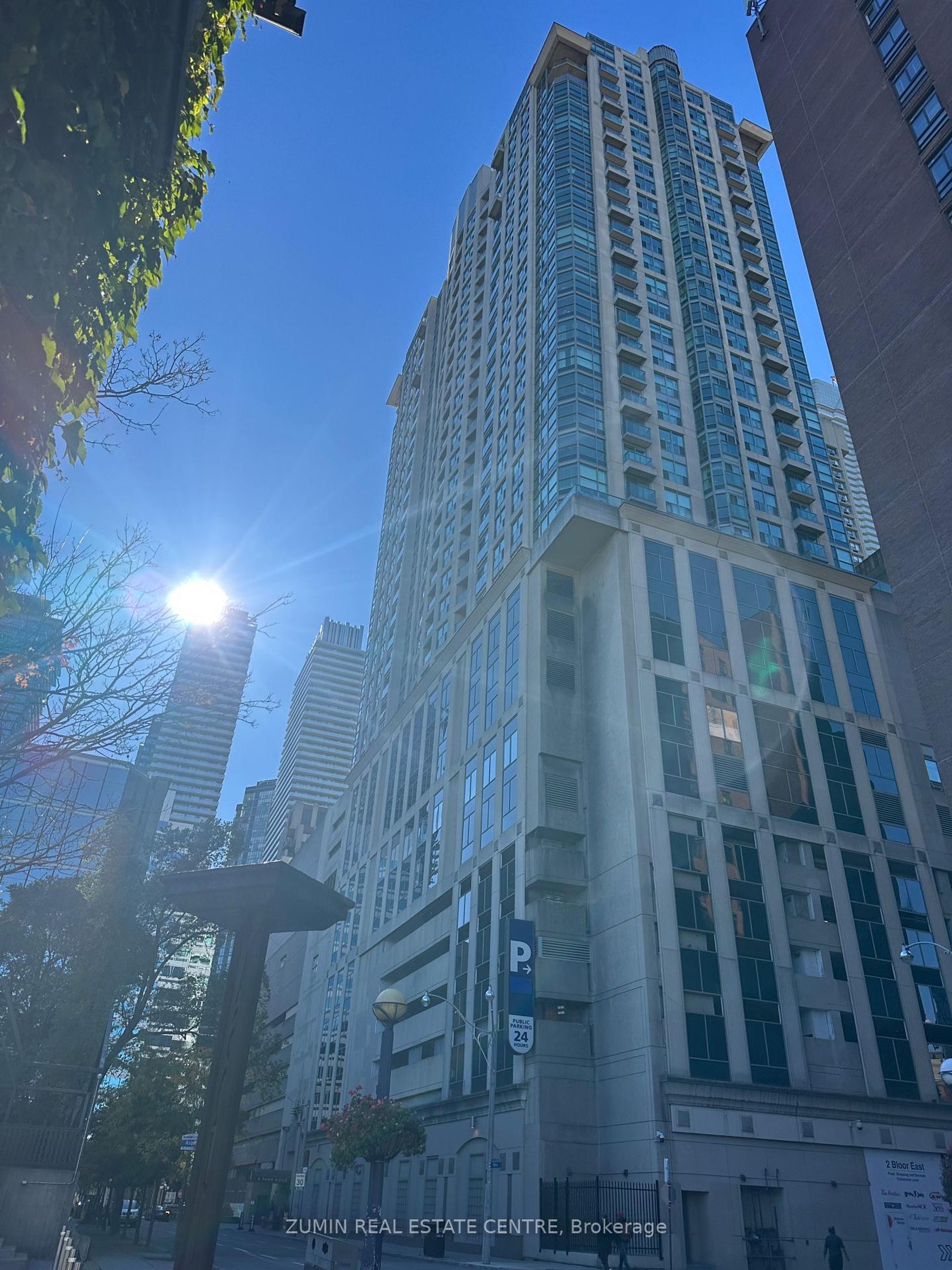 2116 - 8 Park Road, Moore Park, Toronto 
