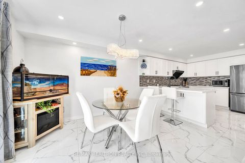 Photo 16 at 88 Matteo David Drive, Rouge Woods, Richmond Hill