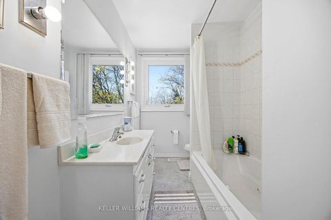 Photo 11 at 30 Bendale Boulevard W, Bendale, Toronto